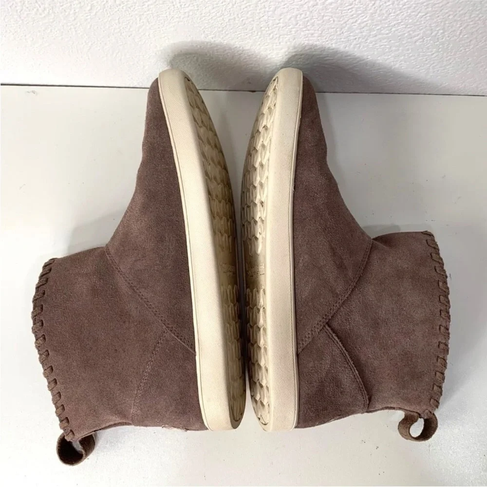 Koolaburra by Ugg Women's Rylee Ankle Boot Cinder‎ Taupe Suede Size 7 Slip-On